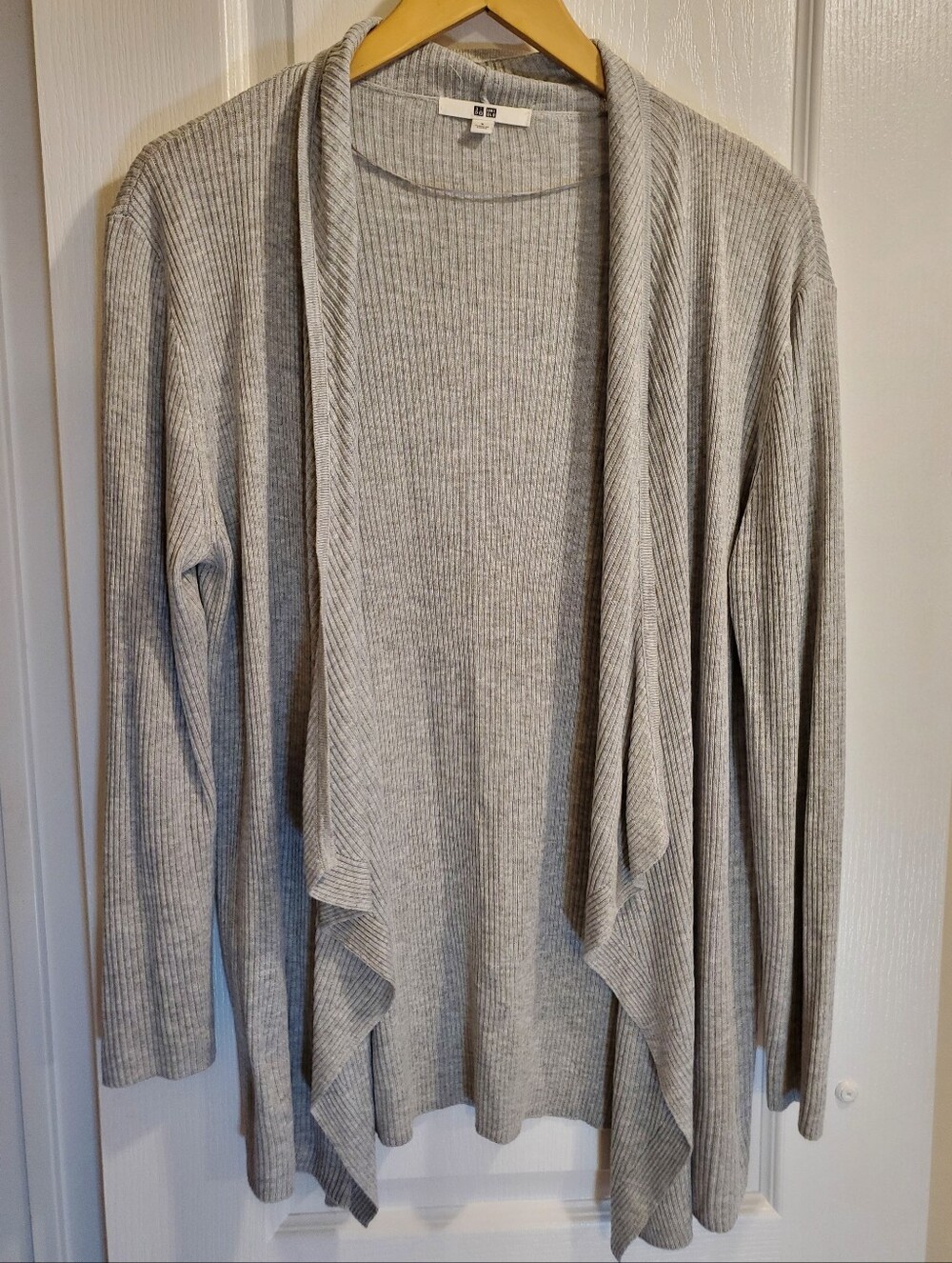 UNIQLO Ribbed Cardigan